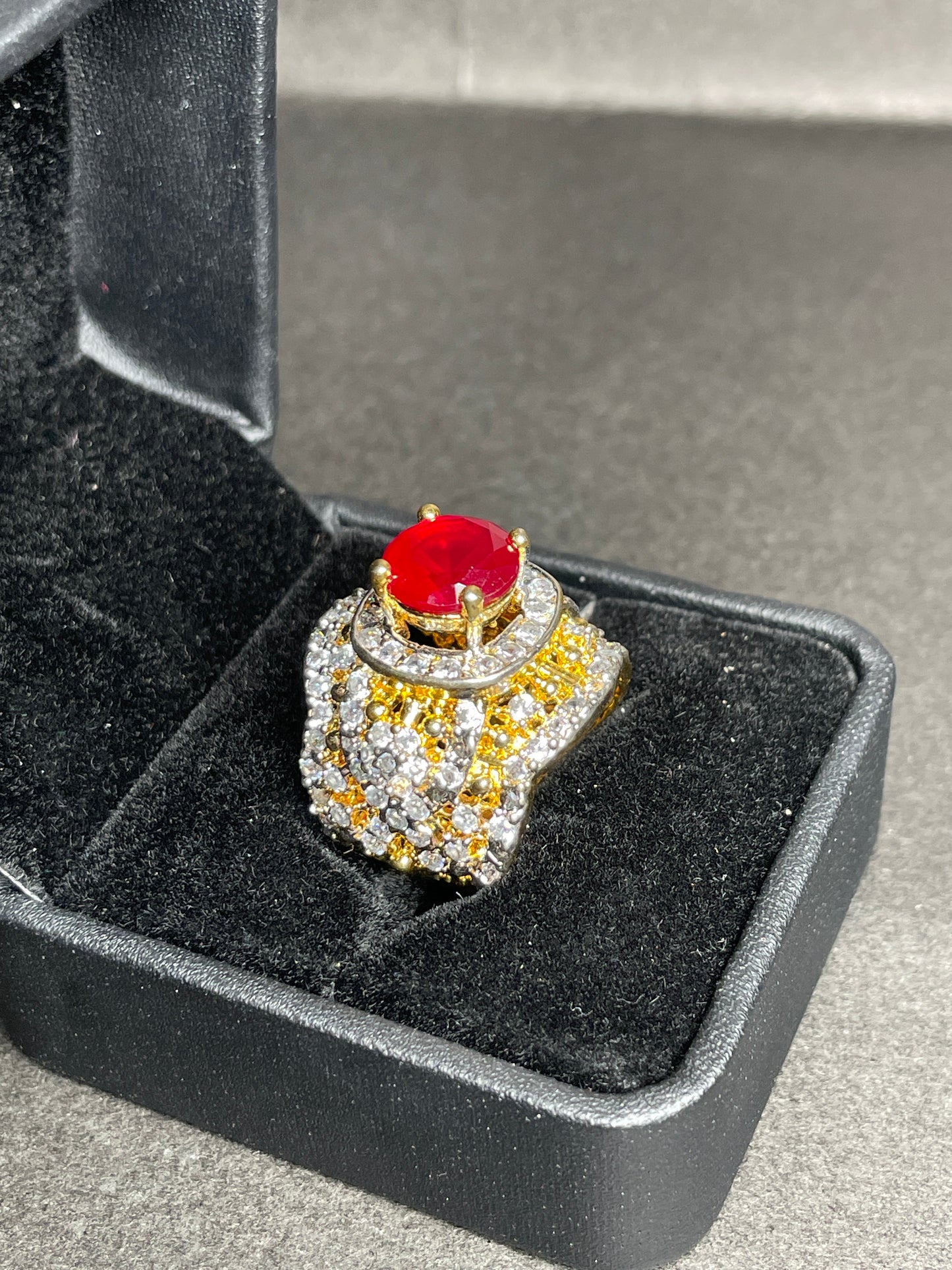 Laal E Naaz Ring