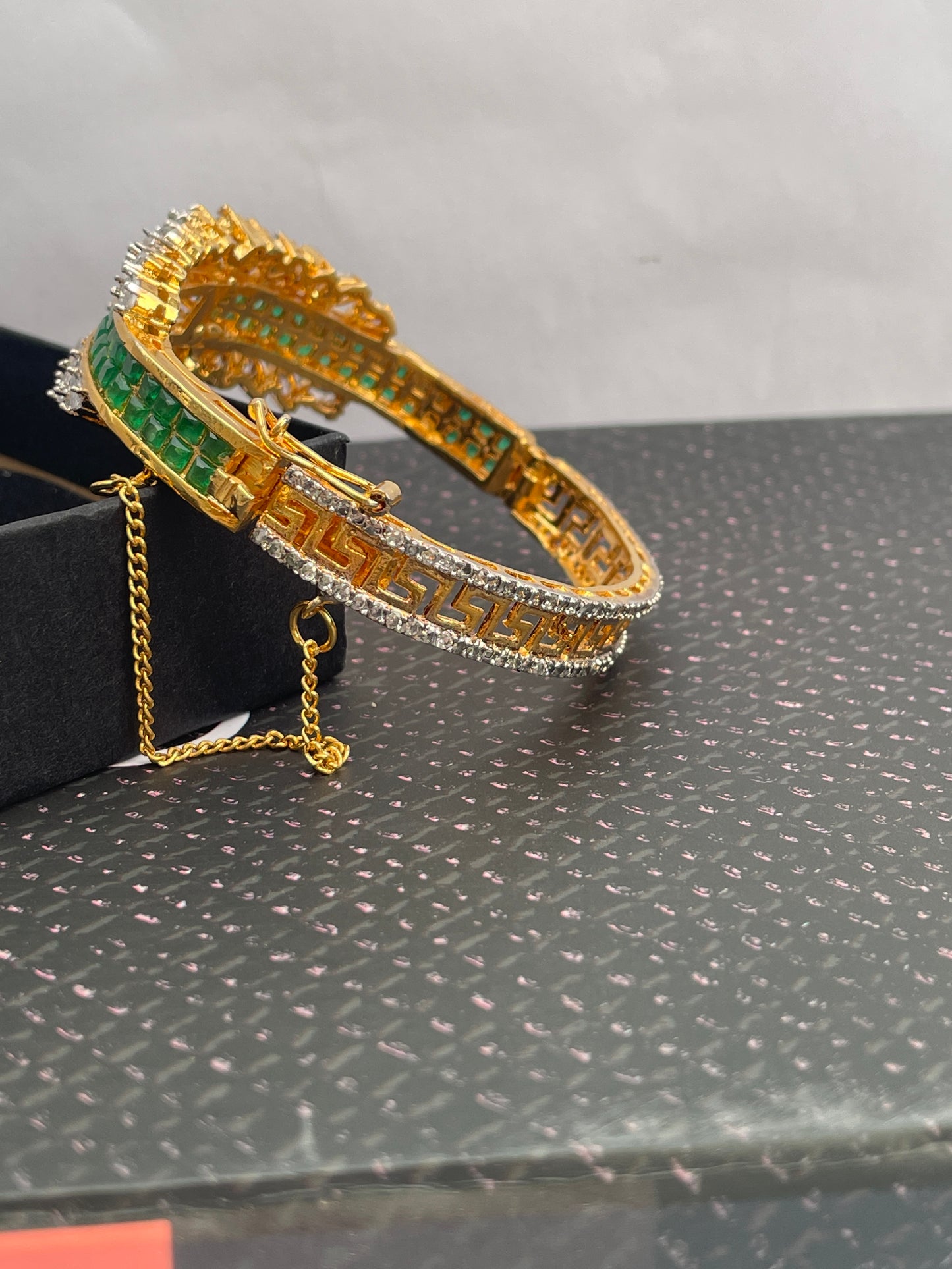 Radiant Reverie Bangle