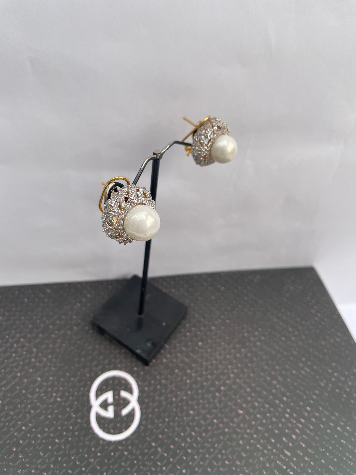 Pearl Prestige Studs