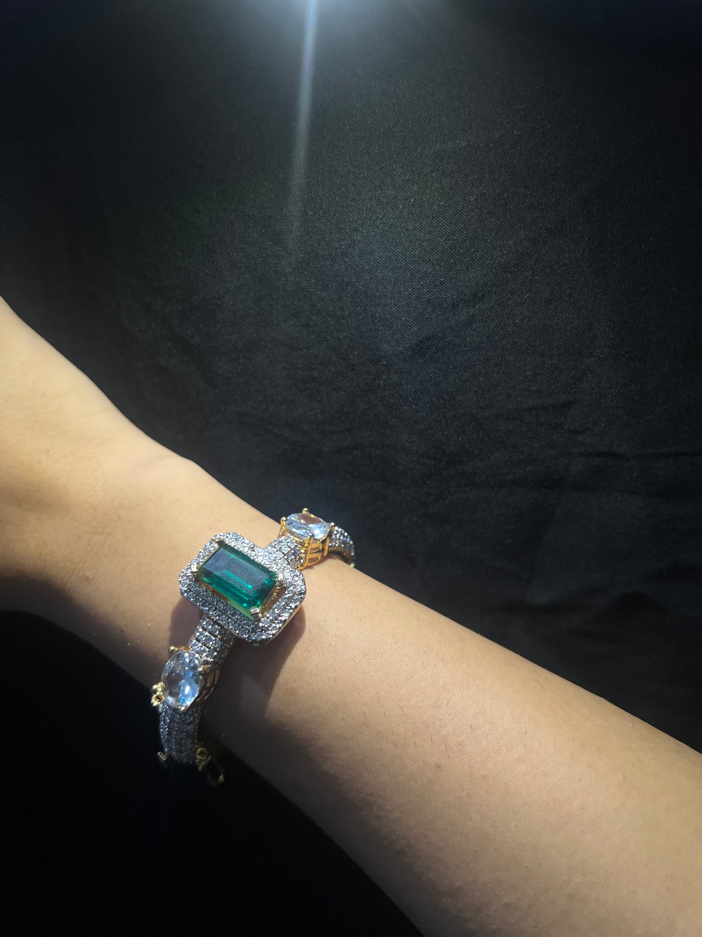 Green Glamour Bangle