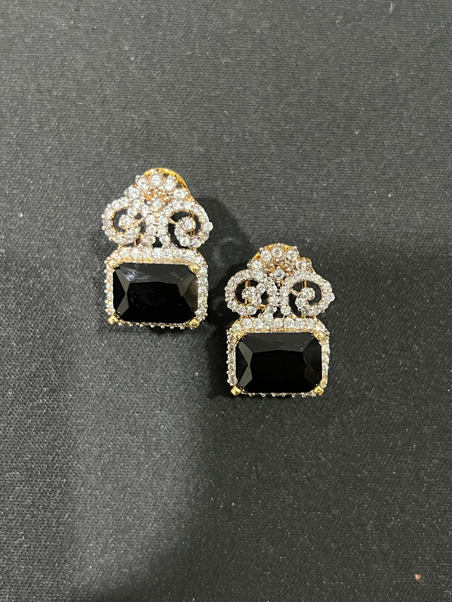 Onyx Crown Studs