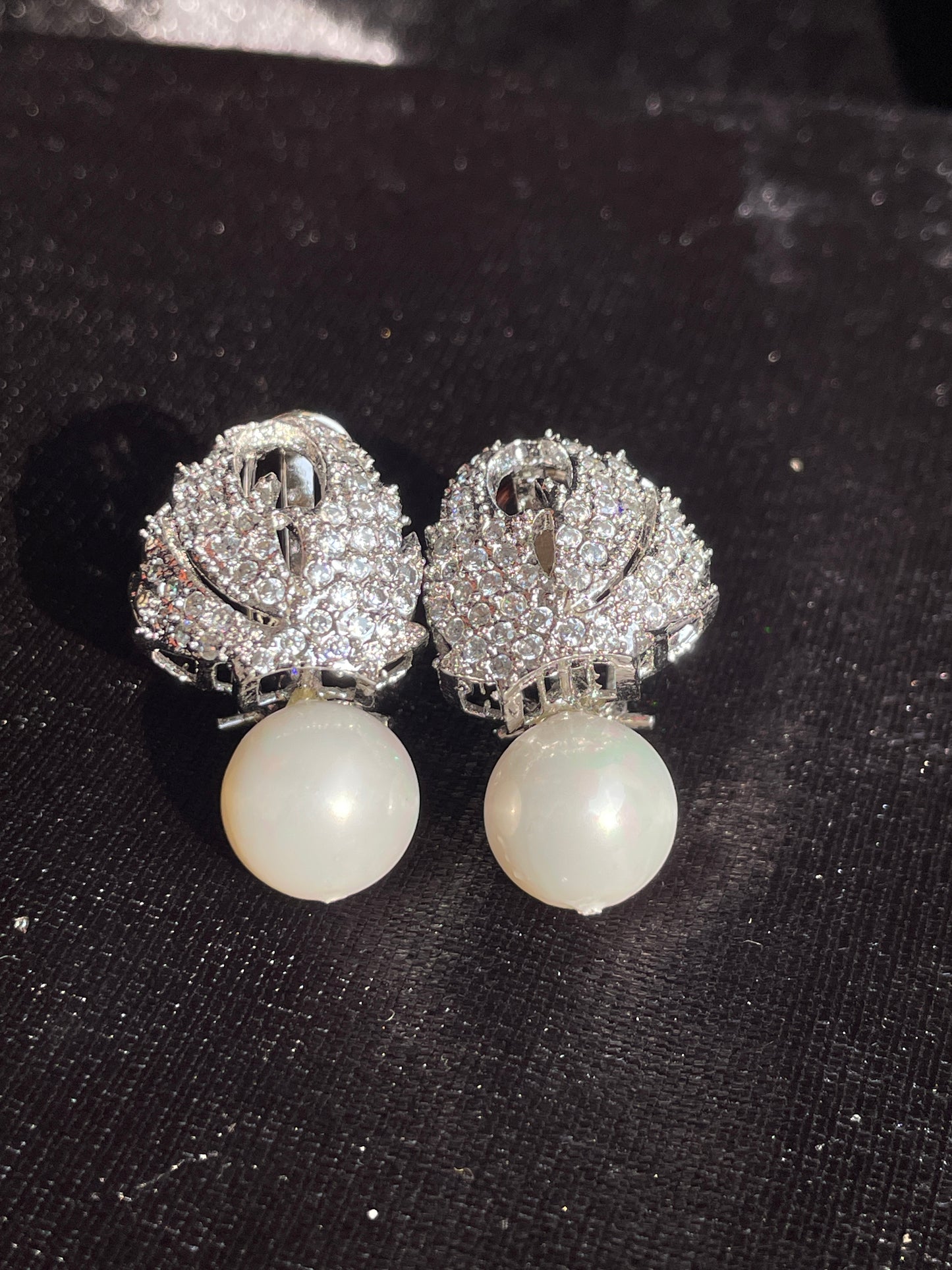 Glimmer Glow earrings