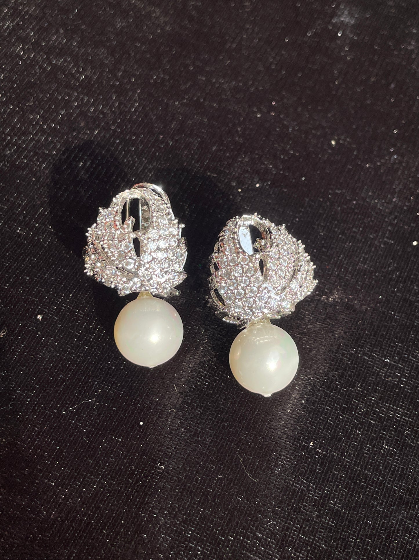 Glimmer Glow earrings