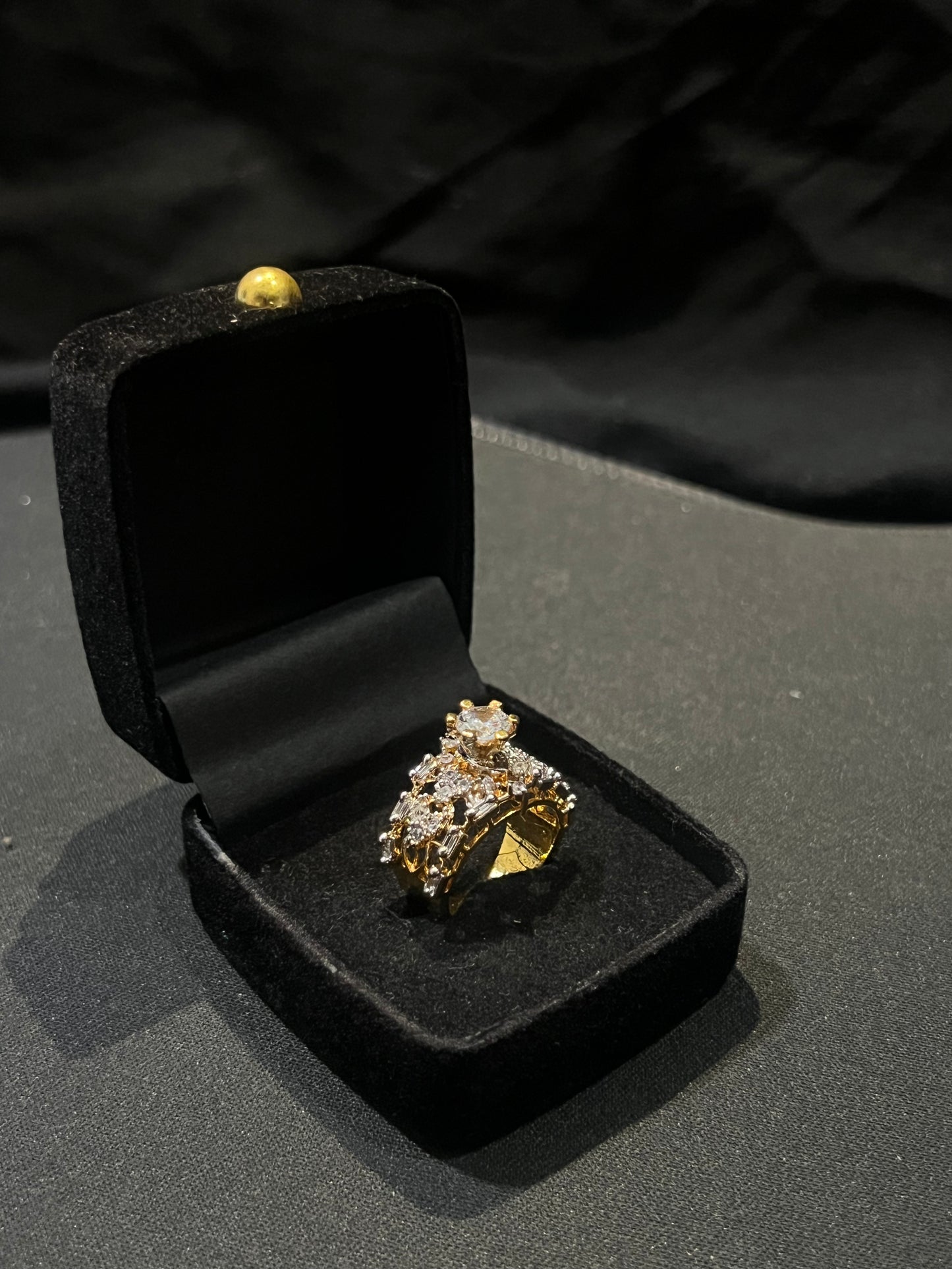 Golden Glamour Ring