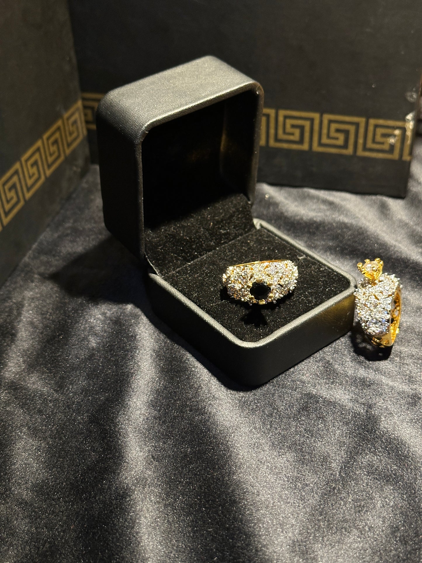 Blac and Whit Ring